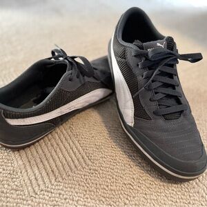 Puma Men's Charcoal and White Sneakers